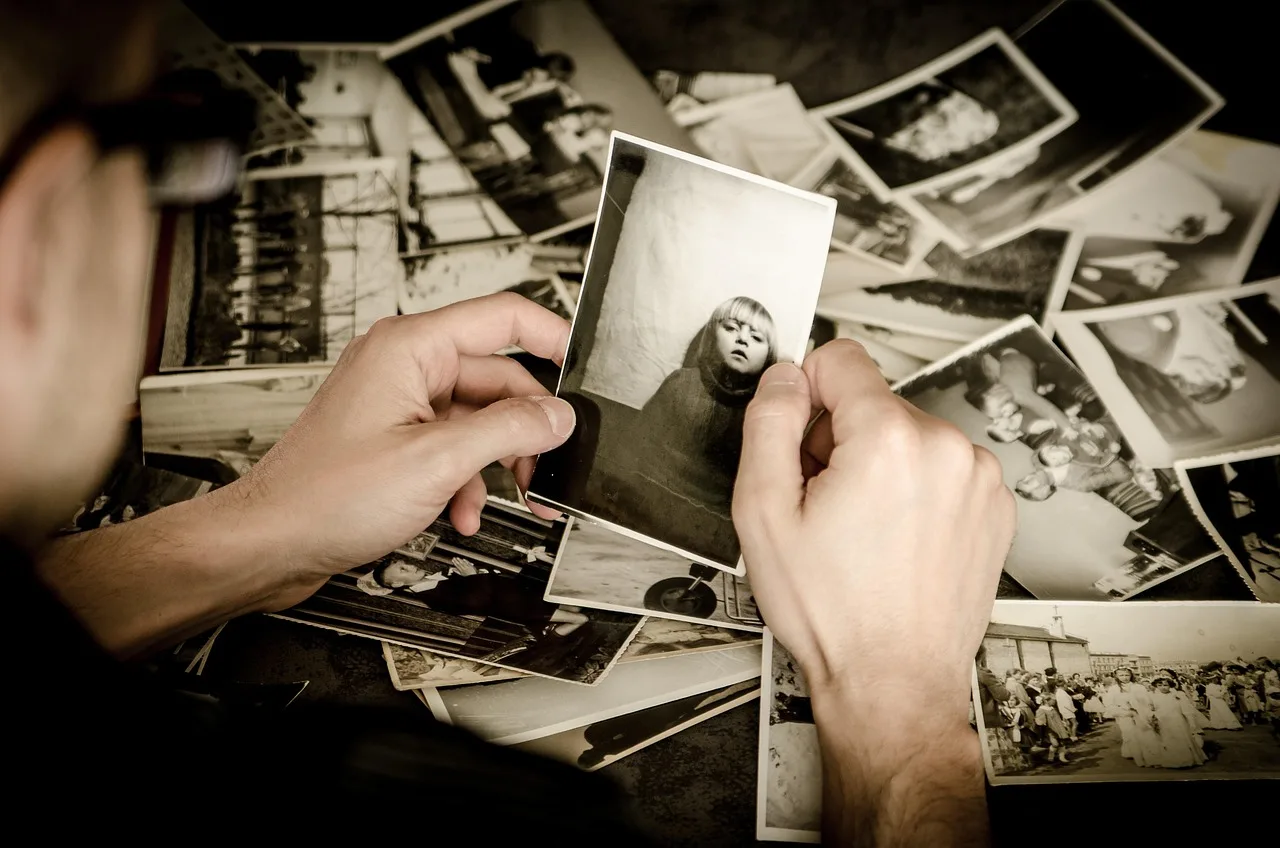 photos, hands, hold, old, old photographs, photography, reminisce, memories, vintage, nostalgia, souvenir, black and white photography, photographer, developed photos, photos, photography, memories, memories, memories, memories, memories. 6 parts of historical lookalikes updates, explained